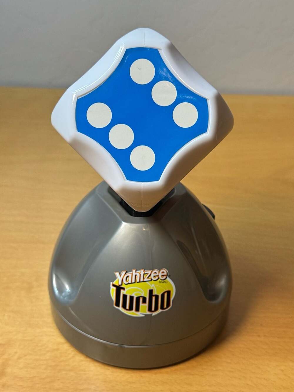 Hasbro Yahtzee Turbo Electronic Dice Game 2006